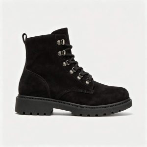 Black High-Top Outdoor Boots